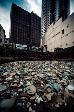 The downtown area of â€‹â€‹Guangdong is tens of thousands of late Qingqing blue and white porcelain