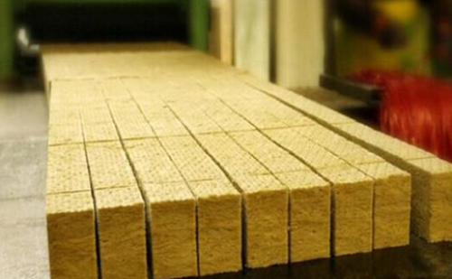 Rock wool board advantages and disadvantages and construction precautions