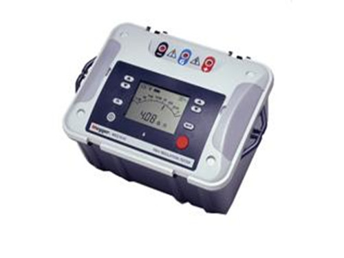 Insulation resistance tester with high voltage DC power supply
