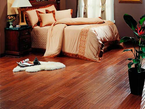 Unbalanced production and sales in China's flooring market