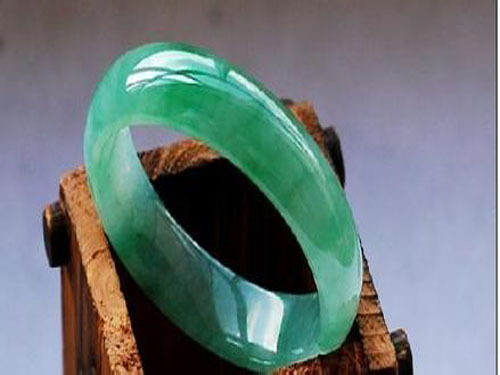 Investment in jade: first learn to know the goods