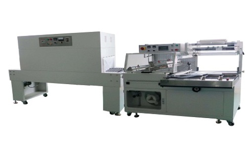 Shrink film packaging machine