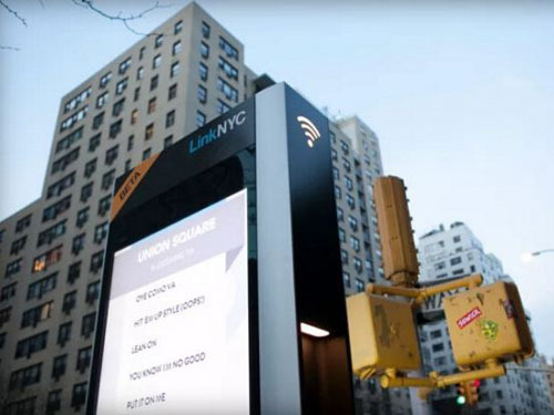 New York i Phone Booth will be equipped with Tablet PC