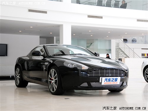 Aston Martin pushes cheaper entry car