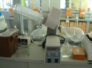 Chemical laboratory centrifuge maintenance