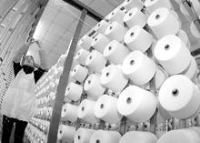 Foreign cotton yarn hit the domestic market