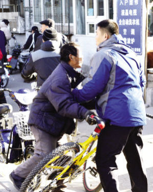 Tianjin police rectify second-hand bicycle market