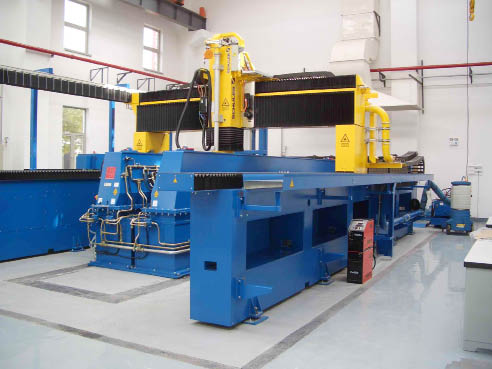 Manufacturing equipment development focuses on high-end CNC machine tools