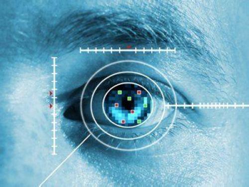 Active eye tracking technology for the treatment of myopia