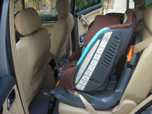 Child safety seat "National Standard" issued as a mandatory regulation