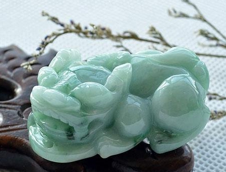 A Brief Analysis of Development of Jade Jade Market in China