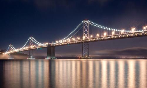 San Francisco Bay Bridge Creates World's Largest Dynamic LED Light Building