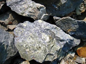 Inner Mongolia explores super-large molybdenum deposits