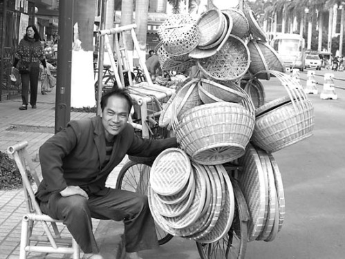 Zhanjiang weaving bamboo baskets popular