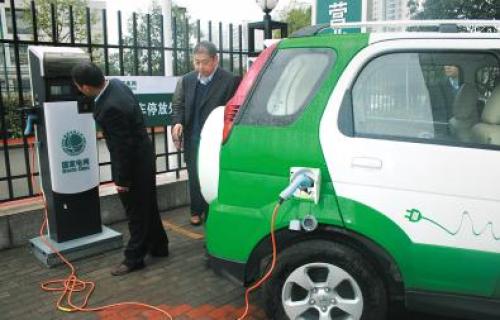 New energy vehicles begin to tackle charging piles