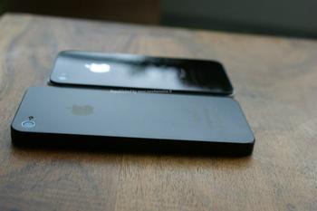 Will the iPhone 5 be discontinued in the fall?