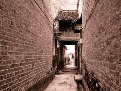 Houhai West: the shortest alley along the three sides of Houhai