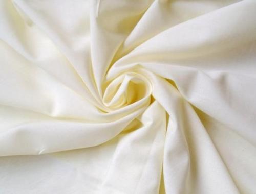 Polyester cotton fabrics in spring and summer continue their vitality