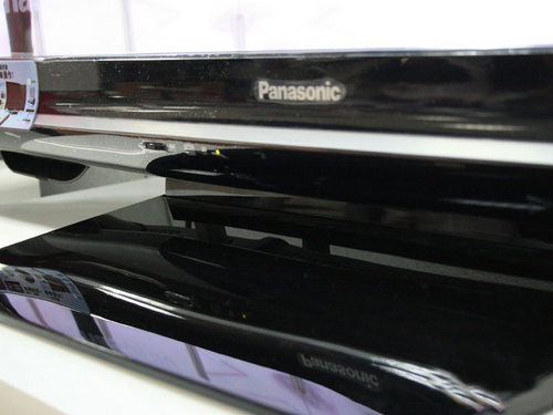 Overseas color TV companies fall into trouble: Panasonic downgrades Sony