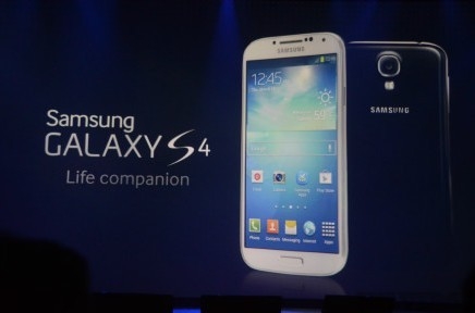 Samsung Galaxy S4 released