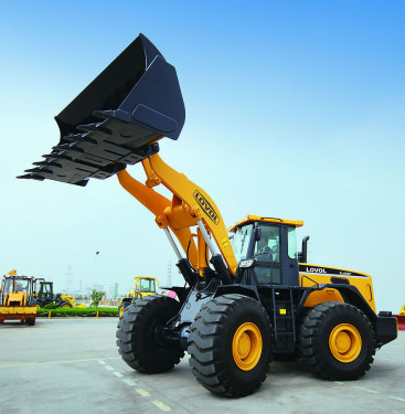 Equal emphasis on competition and cooperation in construction machinery