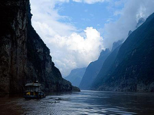 Three Gorges Navigation Breaks New Hundred Million Tons