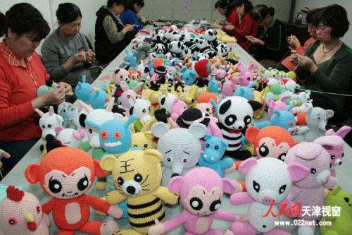 Tianjin: Hand-knitting industry drives 160,000 women's employment products are sold overseas
