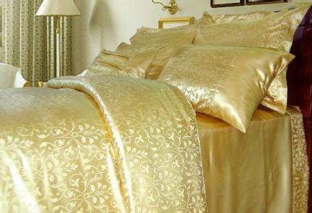 Silk home textile industry marches in twists and turns