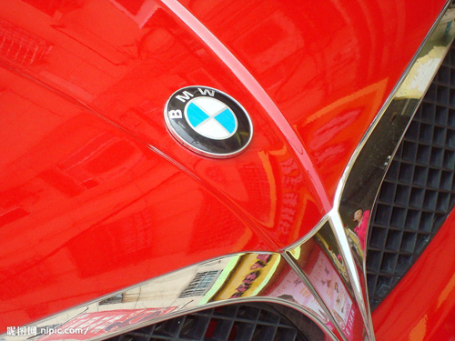 BMW topped the US luxury car sales chart in the first half of this year