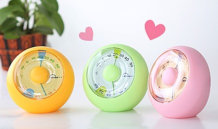 Compact indoor thermometer