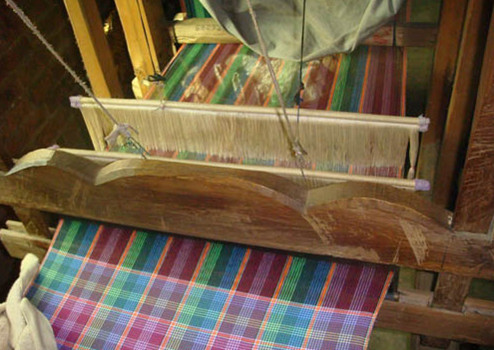 Guanzhong style folk traditional weaving process