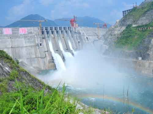Harbin's first large-scale hydropower station generating electricity