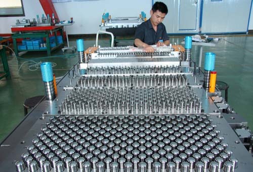 Metal mold industry to the direction of composite