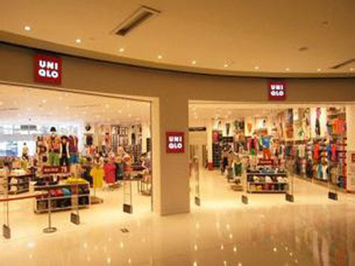 Uniqlo to enter the Canadian market next year