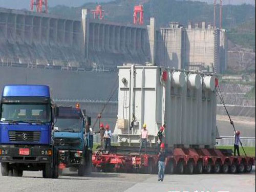 The first main transformer of the Three Gorges Underground Power Station entered the substation