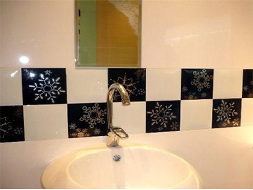 Bathroom waterproof wallpaper can replace tiles