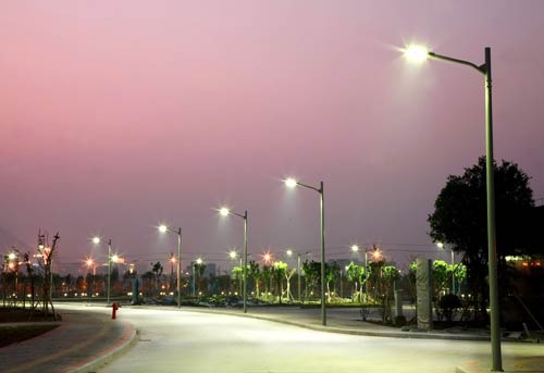 Dongguan City's LED street lamp transformation completed 96.8%
