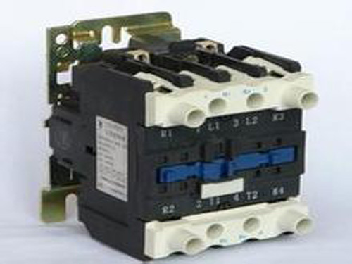 The difference between contactor and relay