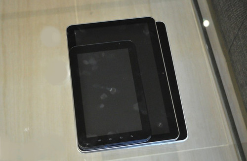 Samsung said iPad 2 is really thin