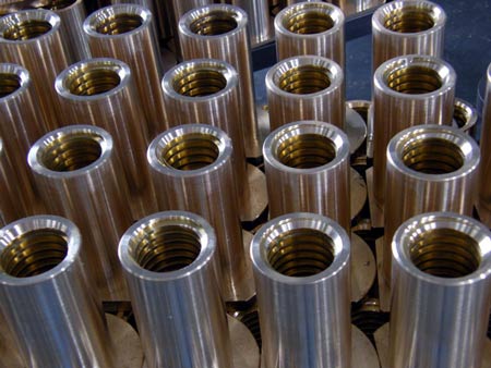 Reasons Behind the Slow Growth of Small and Medium-Sized Hardware Businesses