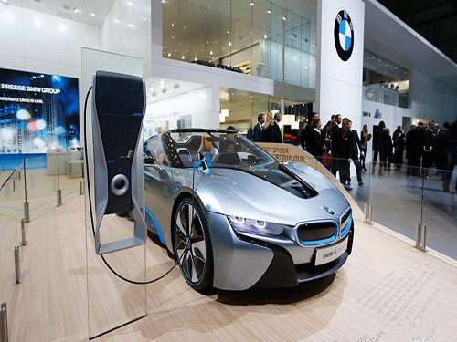 BMW pushes intelligent charging pile