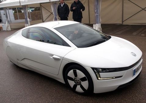 Volkswagen XL1 unveiled at Guangzhou Auto Show
