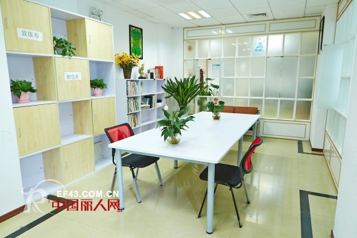 å¥³è£…æ‰¹å‘æœé¥°ç¬¬ä¸€å“ç‰Œï¼Œäº¬çªæœé¥°ä¸Žæ‚¨æºæ‰‹å…±èµ¢
