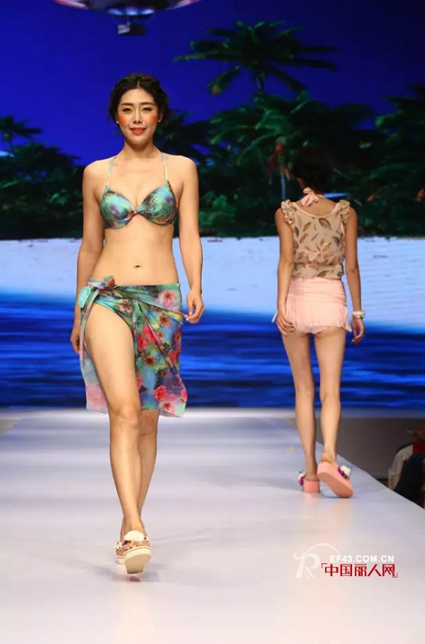 Fashion Showä¸¨æ¡ƒèŠ±å­£2017æ˜¥å¤æ–°å“æ—¶å°šç§€åŽä¸½ä¸Šæ¼”