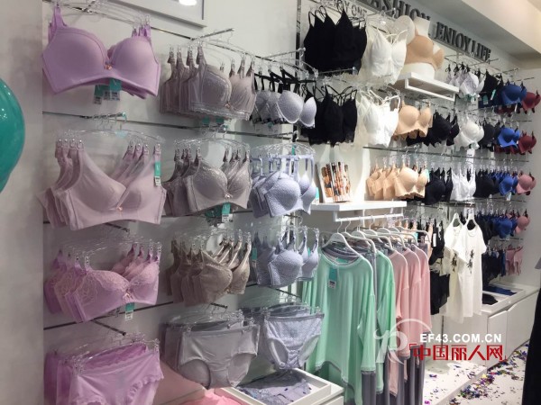 ç‚Žç‚Žå¤æ—¥ï¼ŒæƒŠå–œä¸æ–­ï¼V21å“ç‰Œå†…è¡£æµ·å£å—äºšå¹¿åœºå®¶ä¹ç¦åº—éš†é‡å¼€ä¸šï¼