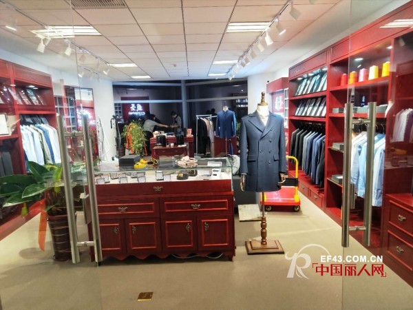 ç§æœå®šåˆ¶å‘å±•å‰æ™¯å¦‚ä½•ï¼Ÿ è£åœ£ä¸ºä½ æ‰“é€ ç²¾è‡´é€ åž‹