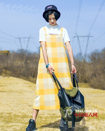 Canvas bag how to match what style canvas bag suitable for girls