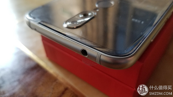 Antenna Gap