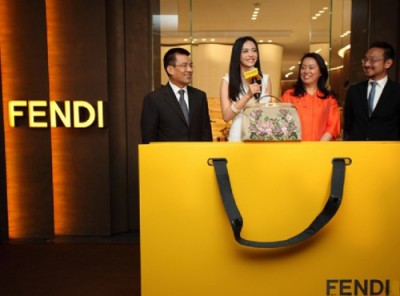 FENDI 2012åŒ—äº¬æ–°å…‰å¤©åœ°ç²¾å“åº—æ—§è²Œæ¢æ–°é¢œ