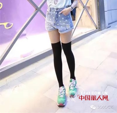 å¼€å­¦ç©¿æ­-æ—¶å°šåŠè†è¢œ æ‰“é€ é’æ˜¥å­¦é™¢é£Ž